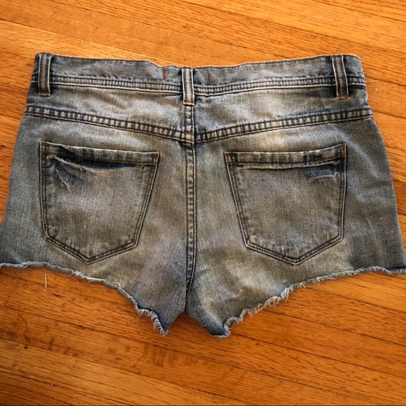 Free people denim shorts - Picture 2 of 3